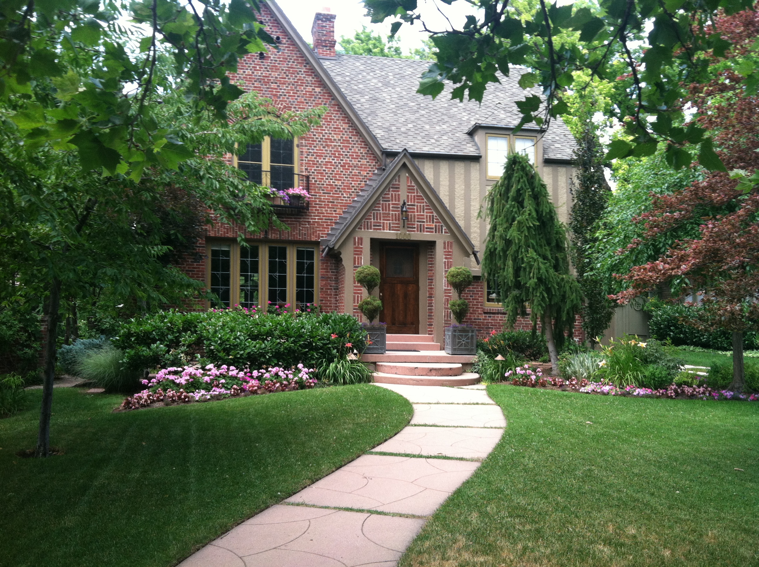 Homes of LDS Church leaders in Yalecrest
